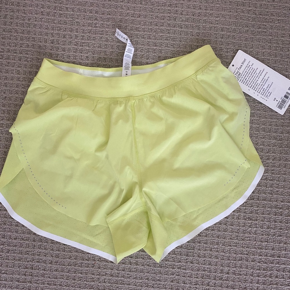 Lululemon find your pace shorts size 4